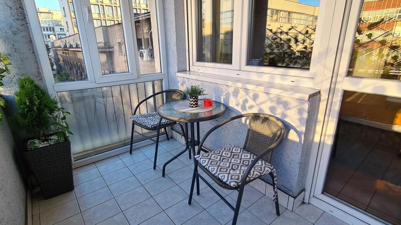 Windows City Apartment Белград Екстериор снимка