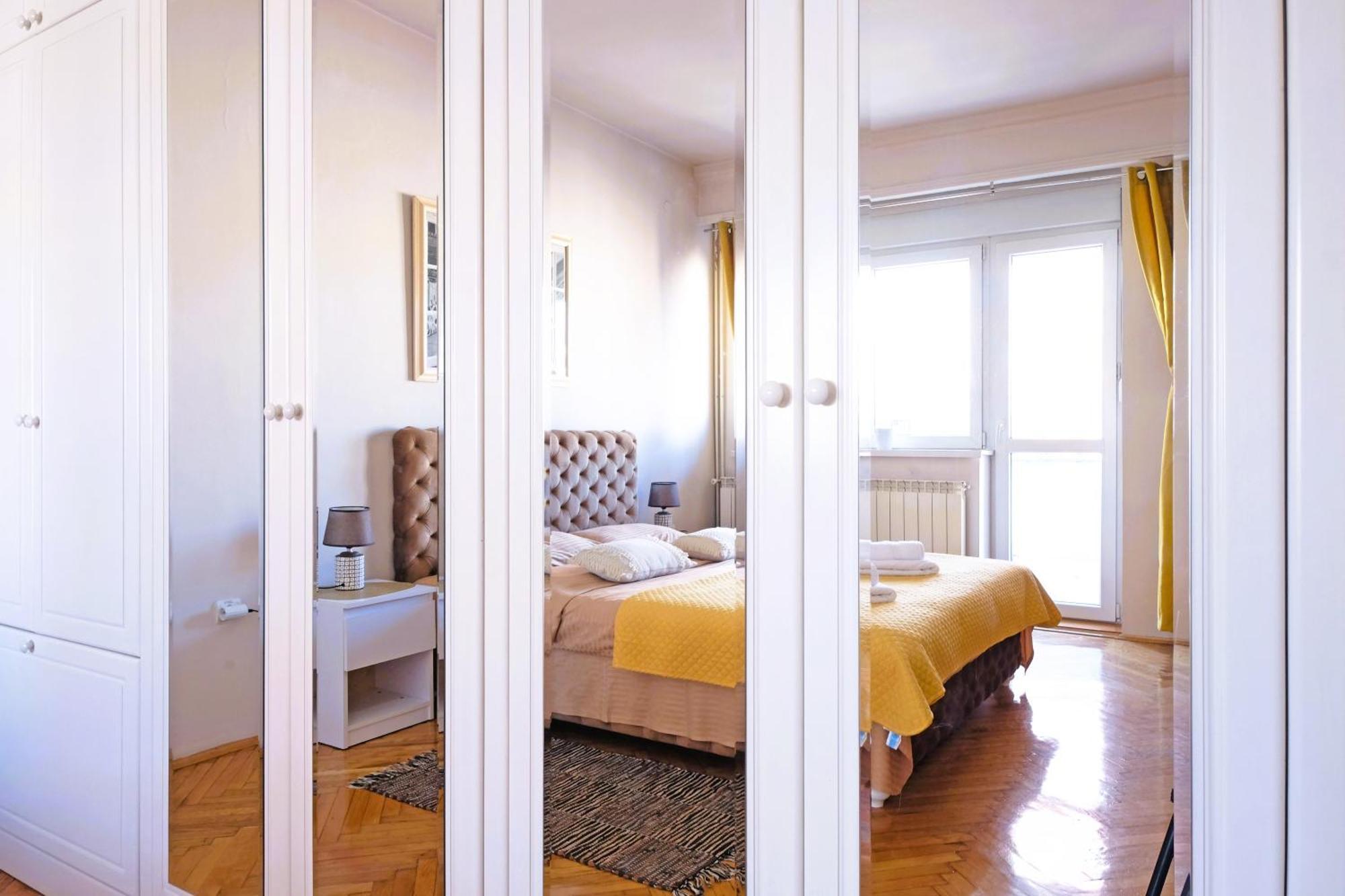 Windows City Apartment Белград Екстериор снимка