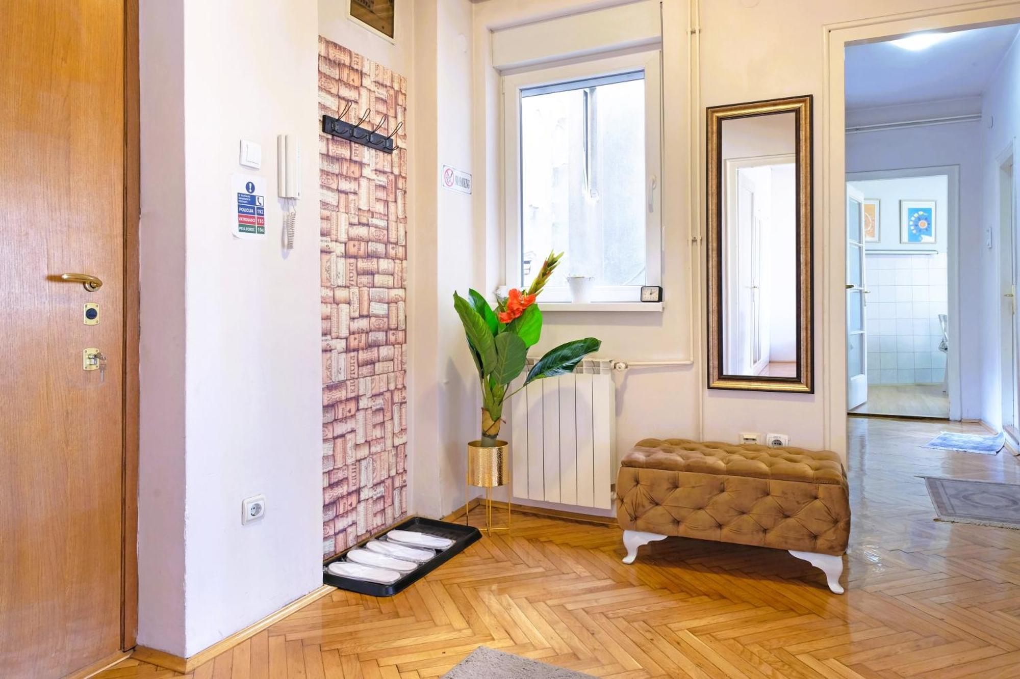 Windows City Apartment Белград Екстериор снимка