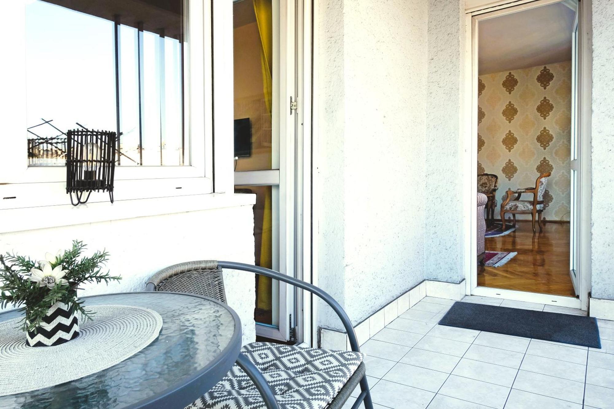 Windows City Apartment Белград Екстериор снимка